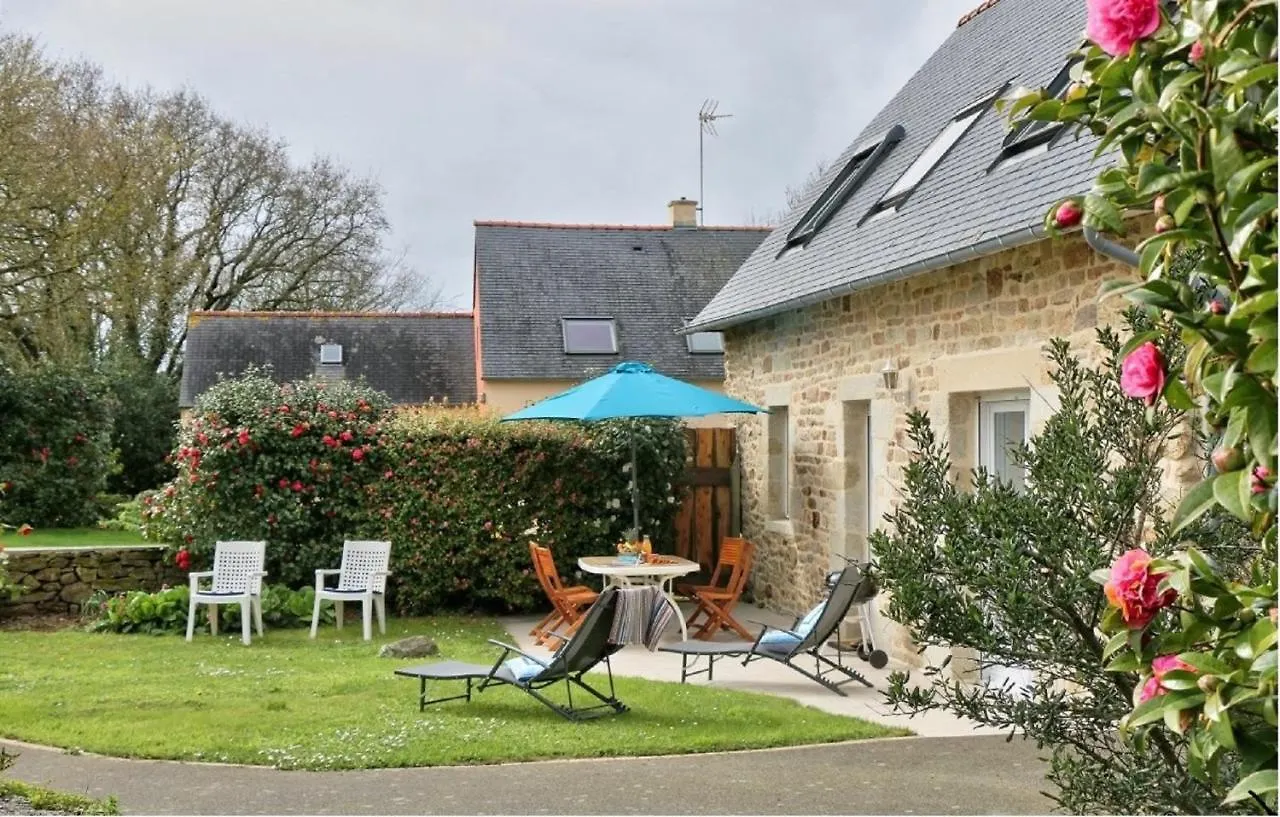 Maison Sur Jardin Clos Au Calme A La Campagne Et Proche Des Plages Mahalon 0*,